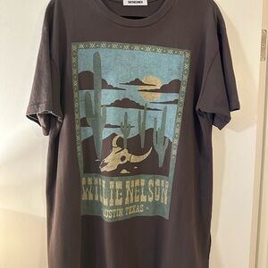 Daydreamer Willie Nelson Grey Short Sleeve Tunic Tee